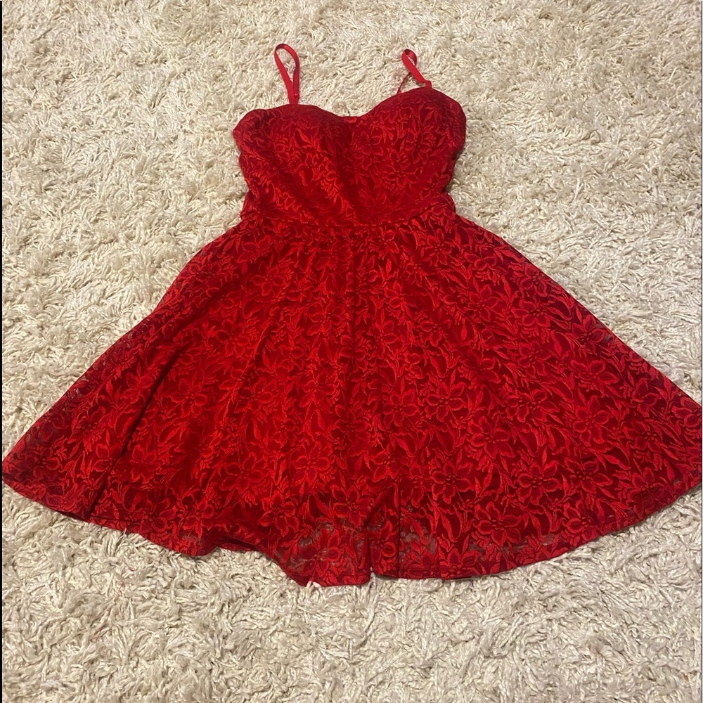 Lily Rose Red Lace Dress Size: M - Picture 2 of 4